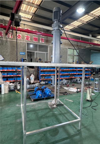 Miscelatore di reazione del serbatoio di sedimentazione verticale